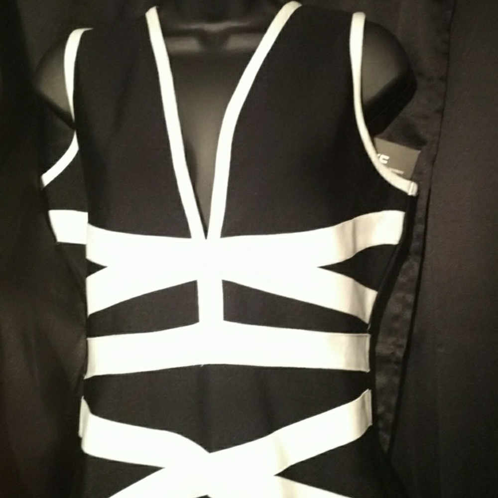 Black and white Dress (Stretch material